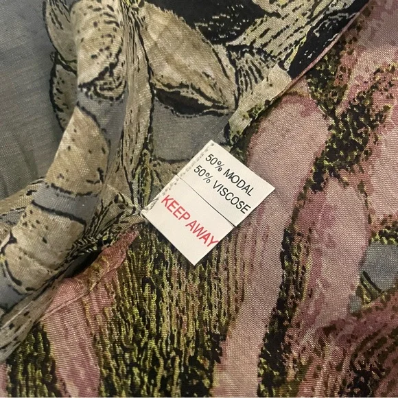 One Hundred Stars Iris Kimono - Picture 11 of 12